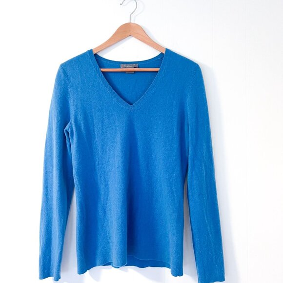 Ann Taylor 100% Cashmere V-Neck Pullover Sweater Bright Blue Size Medium - Picture 2 of 8